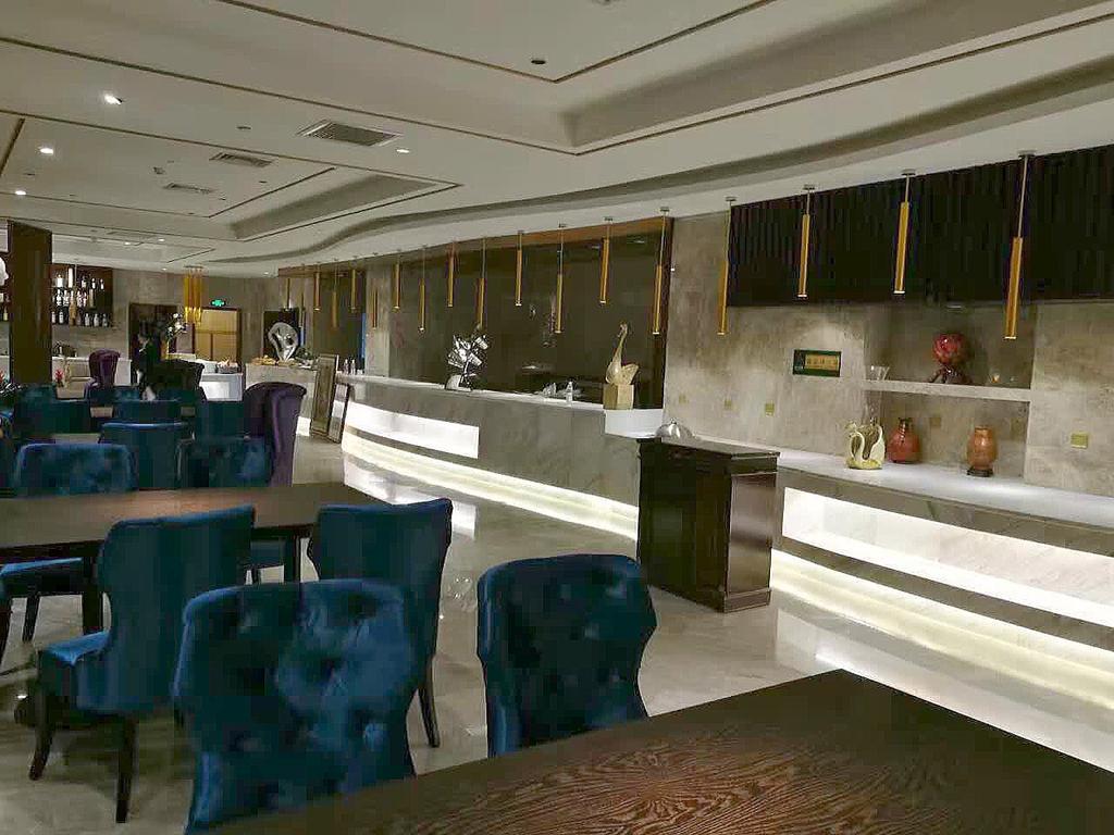 Dynasty International Hotel Kunming Zewnętrze zdjęcie
