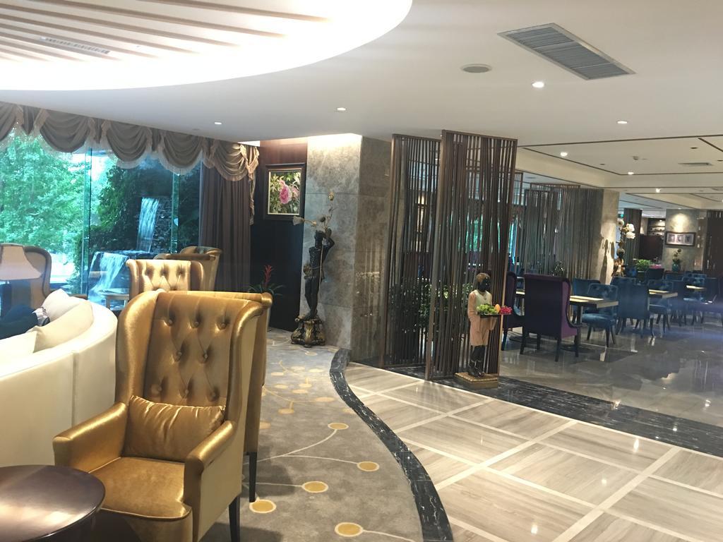 Dynasty International Hotel Kunming Zewnętrze zdjęcie