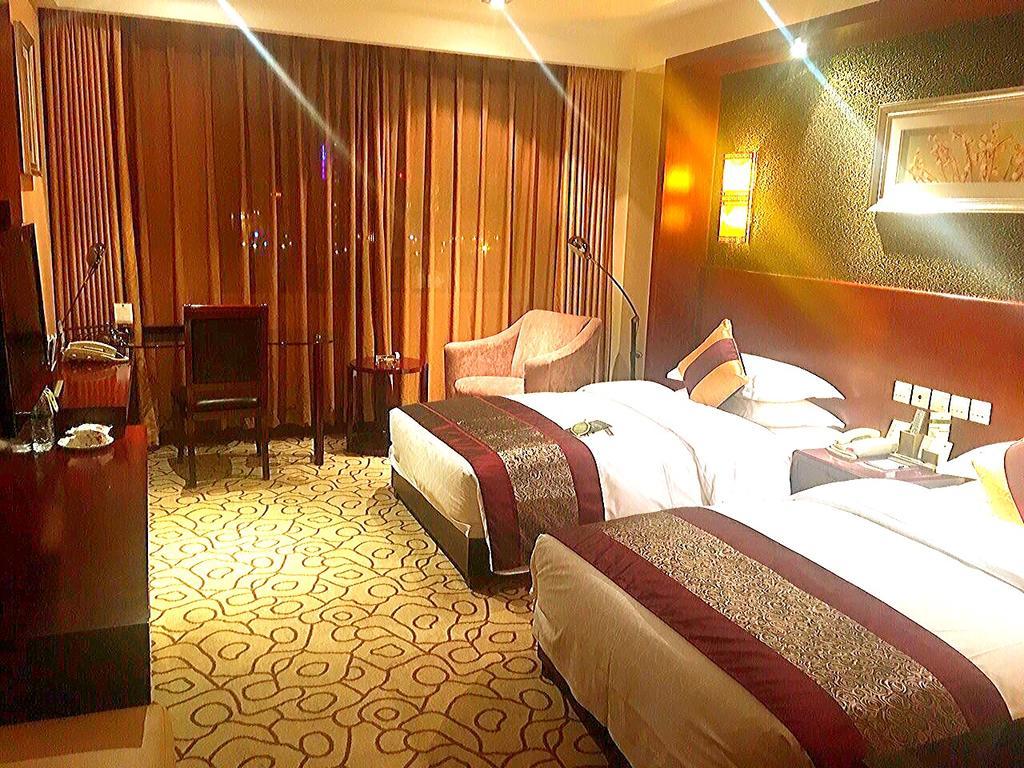 Dynasty International Hotel Kunming Zewnętrze zdjęcie